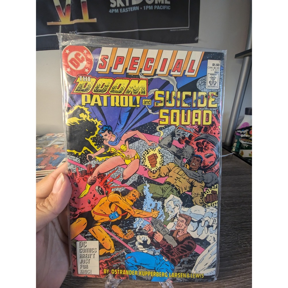 DC Special The Doom Patrol‎ and Suicide Squad Comic Book 1988